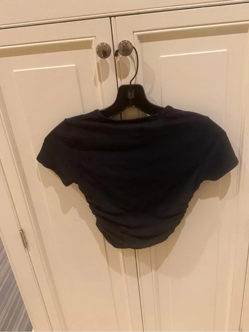 lululemon athletica Black Cropped Crew Tee - Women